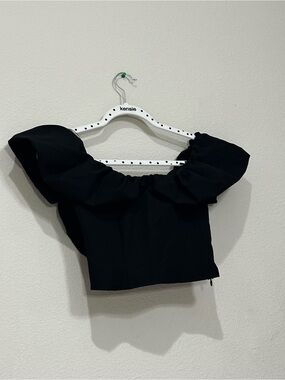 Astr Black Ruffled Off-Shoulder Crop‎ Top